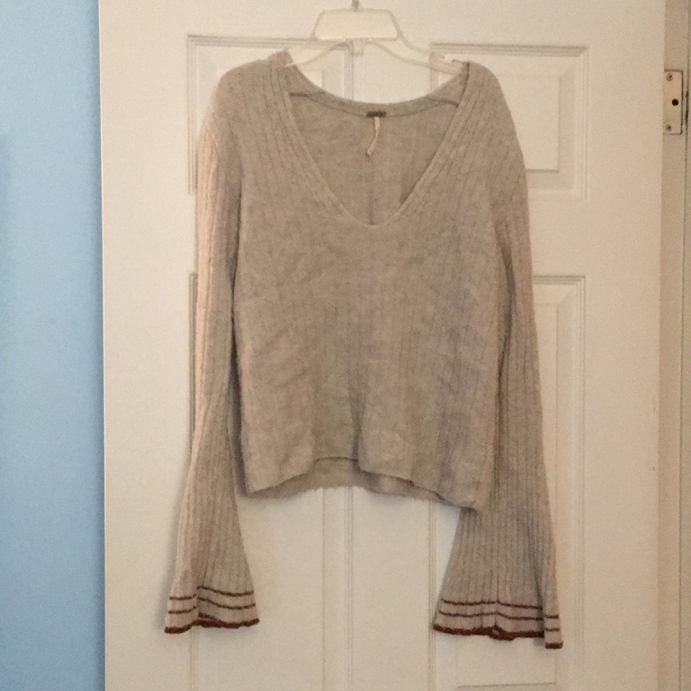 Free People Bell Sleeve Sweater Size Large